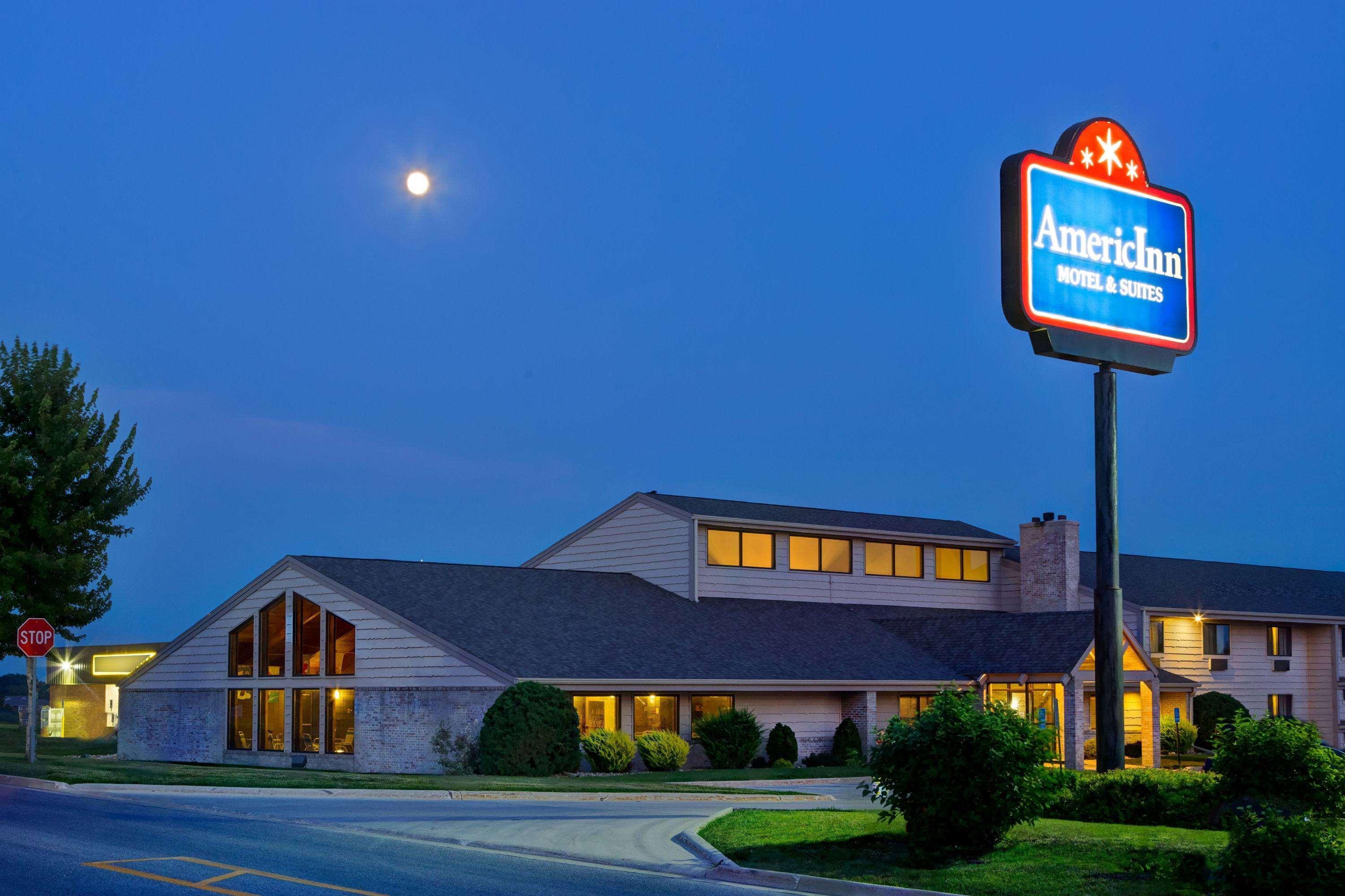 Americinn By Wyndham Grundy Center Buitenkant foto